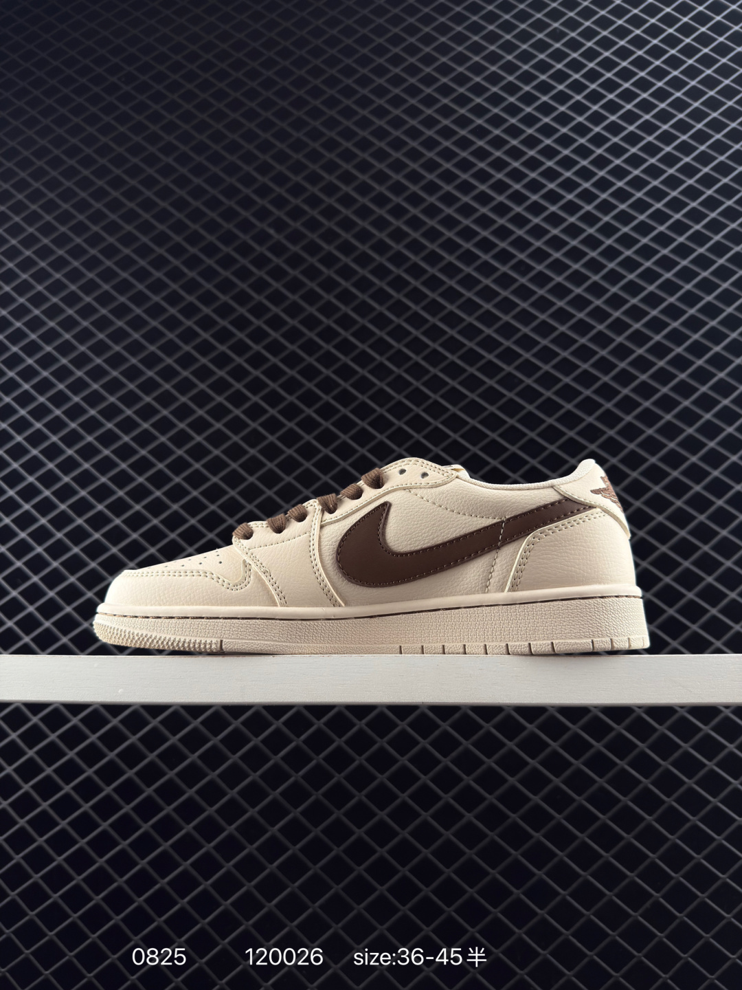 Travis Scott x Air Jordan 1 ” Reverse Mocha “